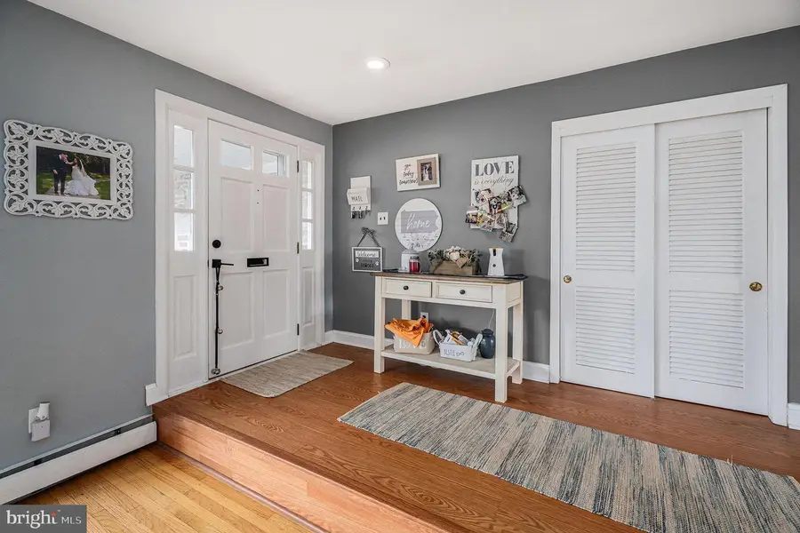 541 Cardinal Dr, Dresher, PA 19025 - Image #3