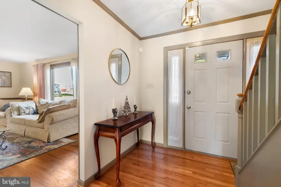 888 Spruce Cir, Harleysville, PA 19438 - Image #3