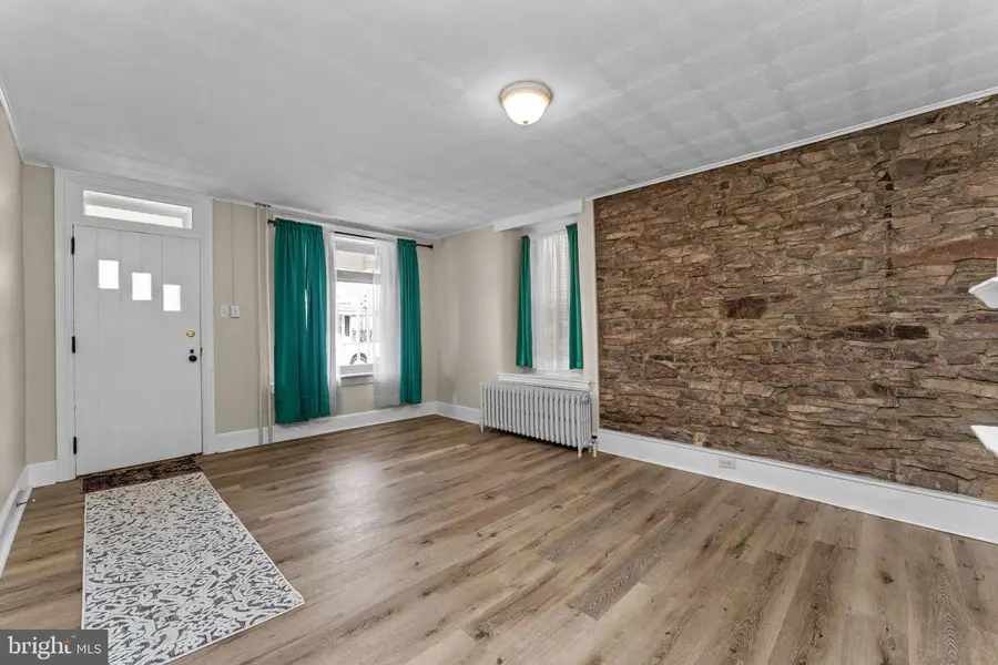 155 Main St, Pennsburg, PA 18073 - Image #3