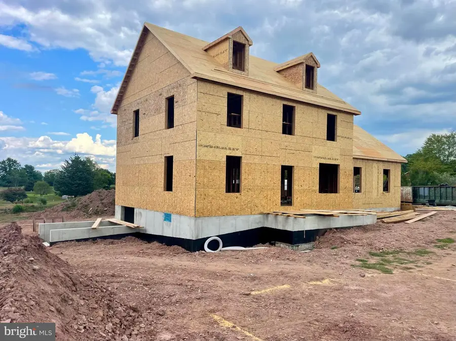 226 Cemetery Rd, Schwenksville, PA 19473 - Image #2