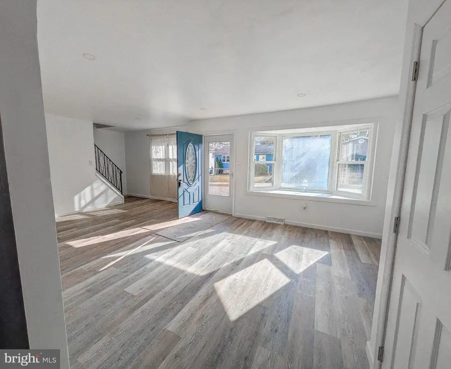 1822 Osbourne Ave, Willow Grove, PA 19090 - Image #3