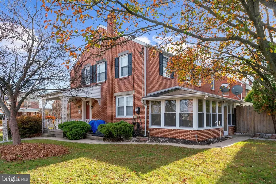 827 Buttonwood St, Norristown, PA 19401 - Image #2