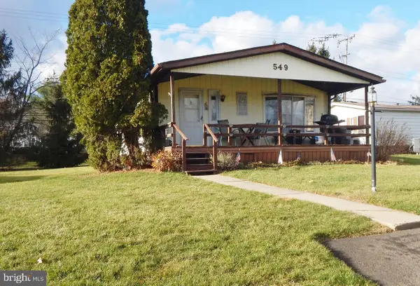 549 Springhouse Ct, NORTH WALES, PA 19454