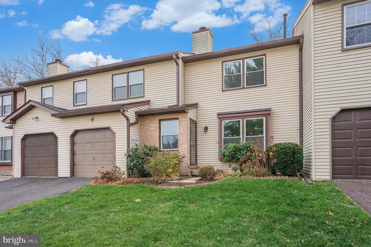 2580 Allison Dr, Pottstown, PA 19464 - Image #1