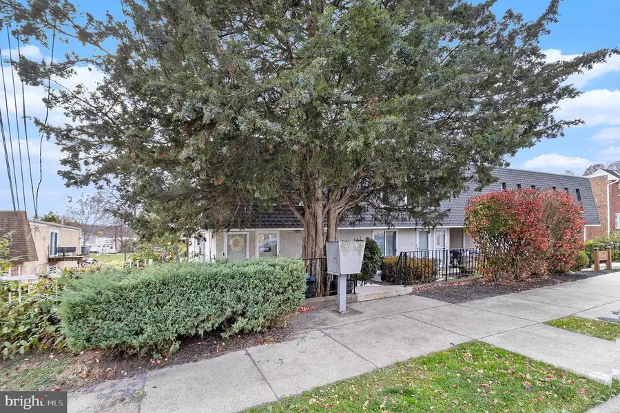 215 W 3rd Ave #2, Conshohocken, PA 19428 - Image #2