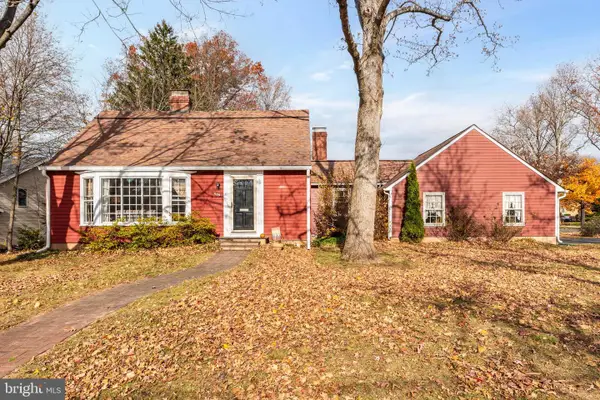 409 S 5th St, NORTH WALES, PA 19454