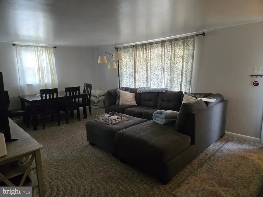 258 Garden Ave, Horsham, PA 19044 - Image #2