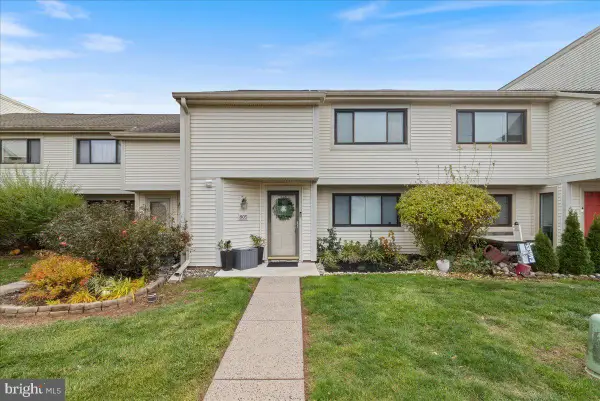 805 Freedom Cir #382, HARLEYSVILLE, PA 19438