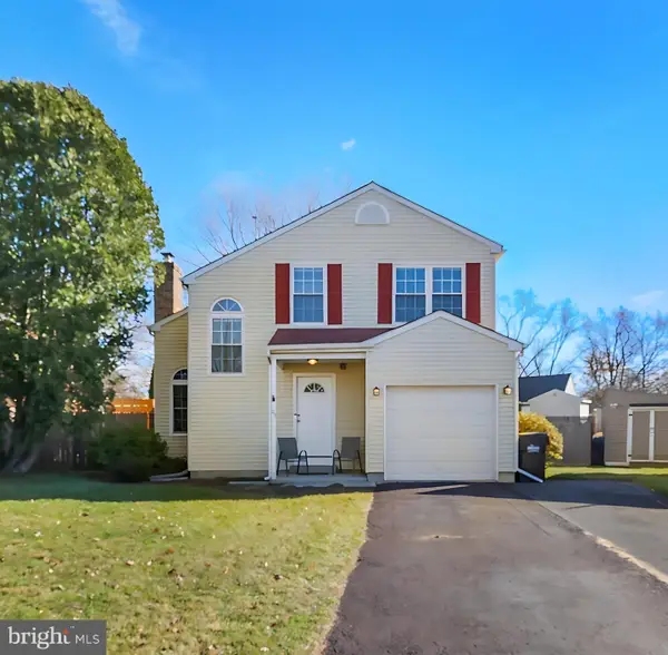 23 Orchard Cir, TELFORD, PA 18969