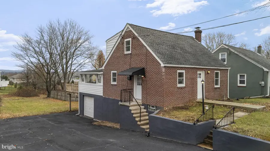 1779 Swamp Pike, Gilbertsville, PA 19525 - Image #2