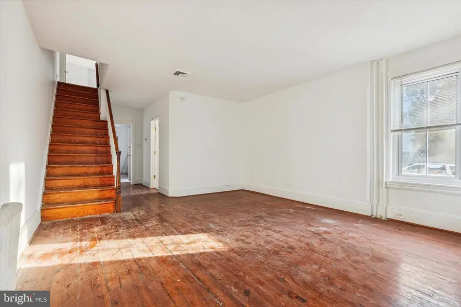 143 W Montgomery Ave, North Wales, PA 19454 - Image #3