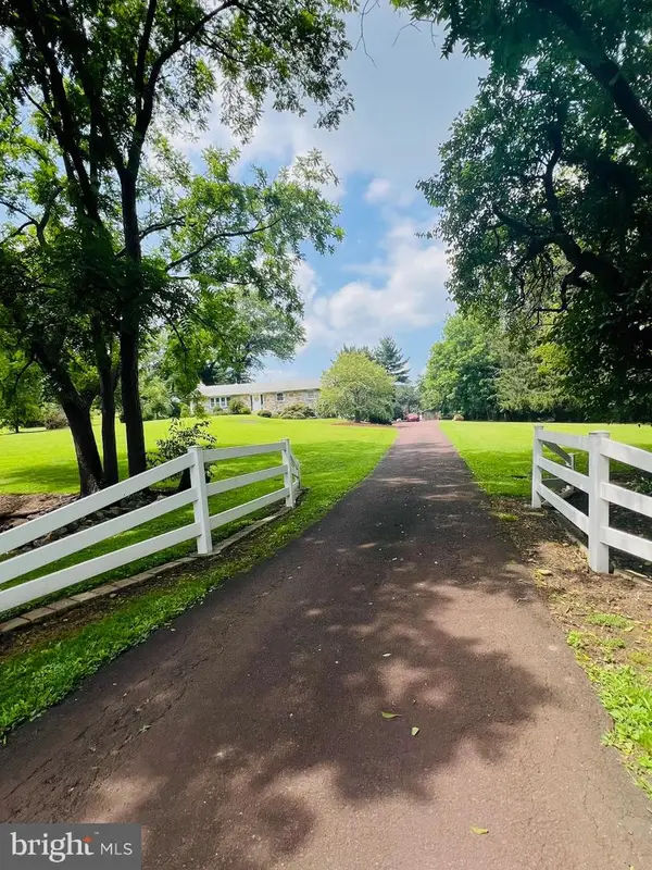 2563 Shelly Rd, HARLEYSVILLE, PA 19438