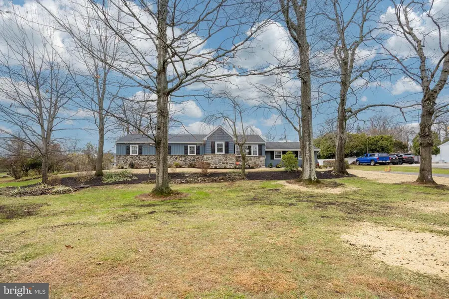 1921 Whitehall Rd, Norristown, PA 19403 - Image #2