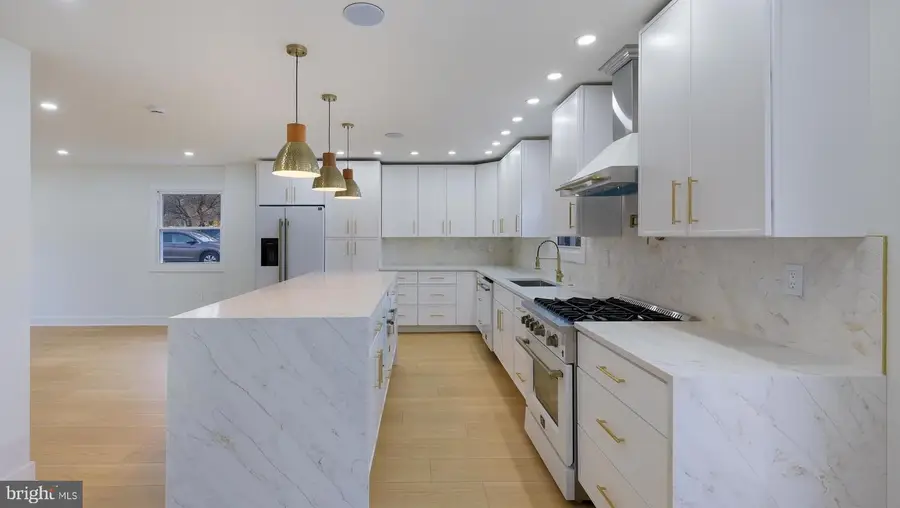 3592 Black Angus Dr, Huntingdon Valley, PA 19006 - Image #2