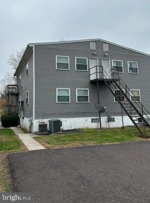 532 Green St, Lansdale, PA 19446 - Image #2