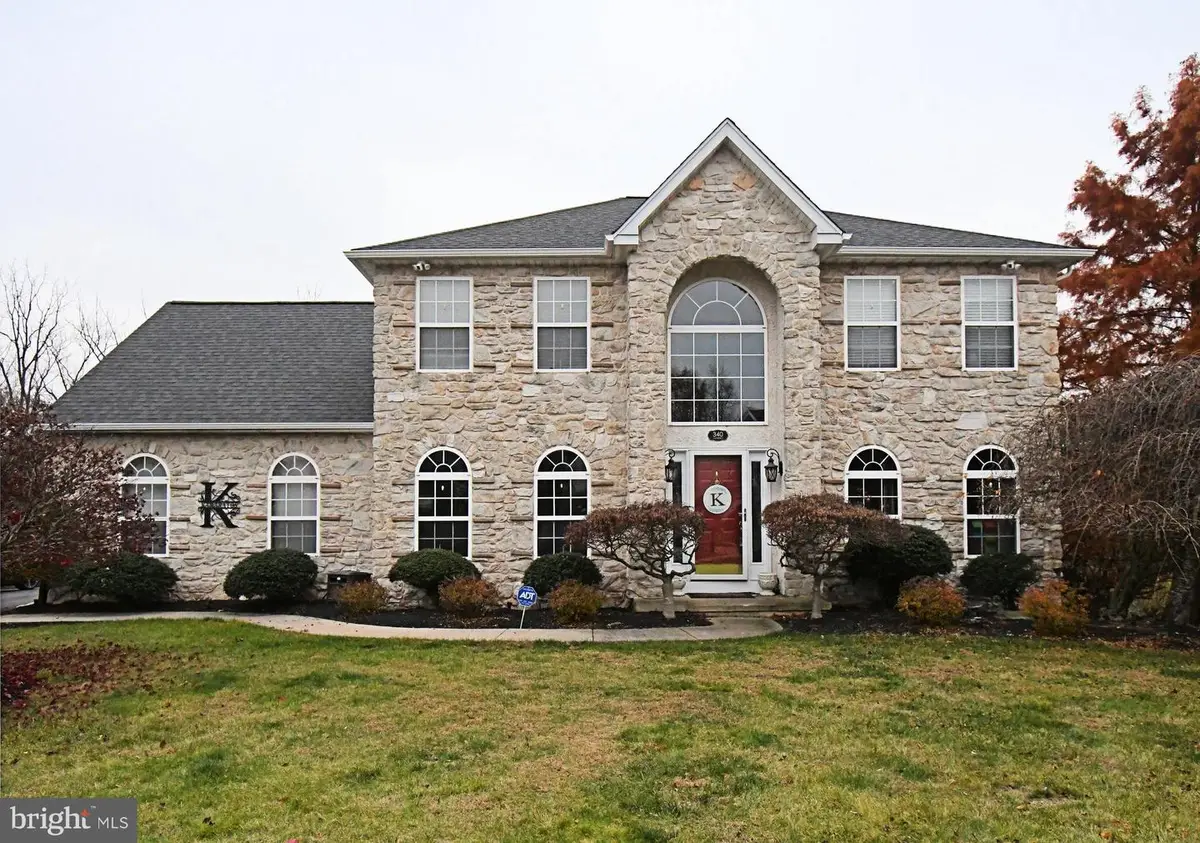 340 Vanderbilt Ln, Harleysville, PA 19438 - Image #1
