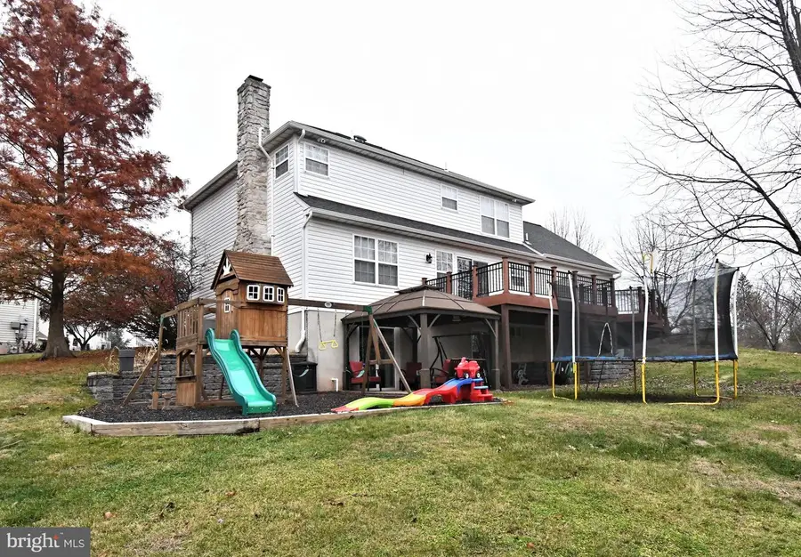 340 Vanderbilt Ln, Harleysville, PA 19438 - Image #3