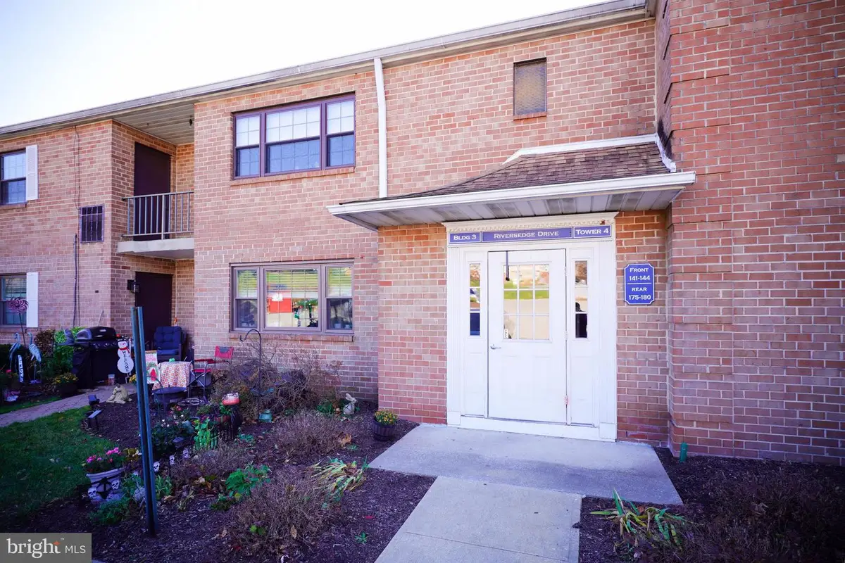 143 Riversedge Dr #condo 143, Norristown, PA 19403 - Image #1