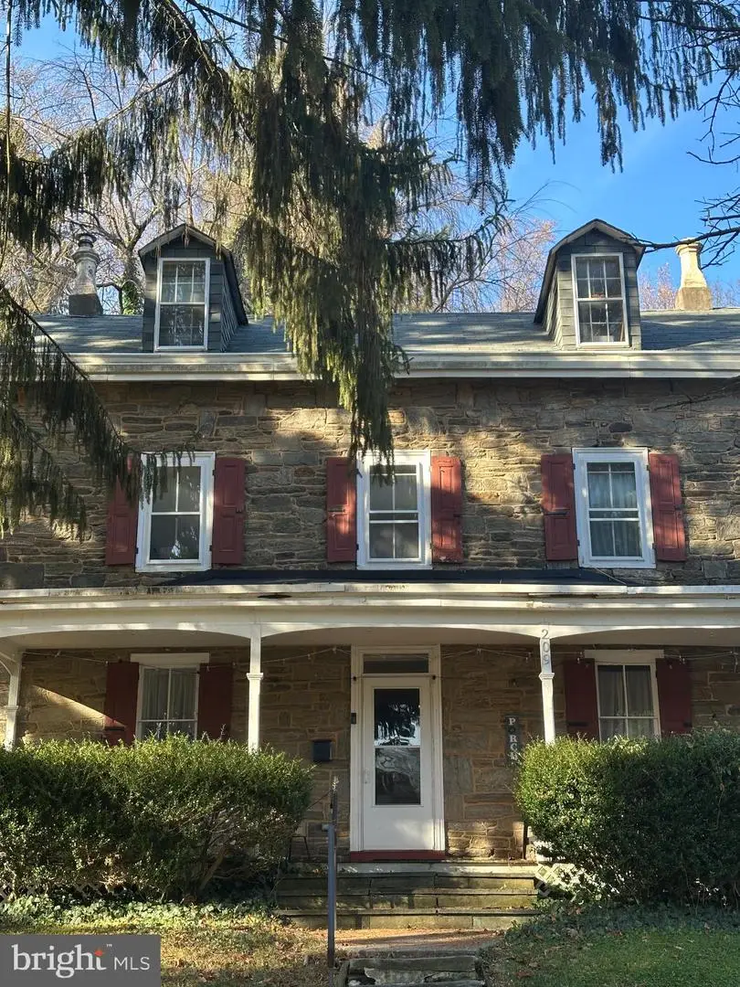 209 Greenwood Ave, Wyncote, PA 19095 - Image #2