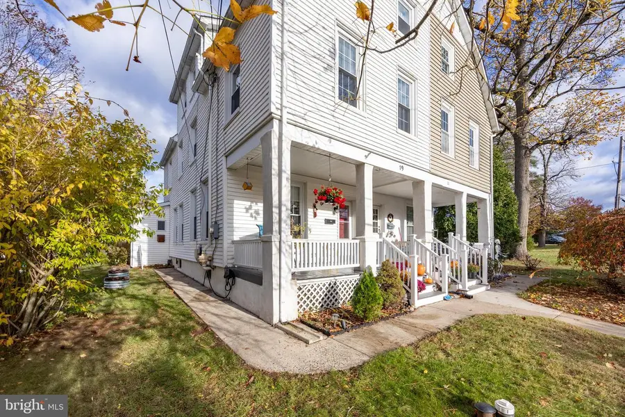 19 Glenwood Ave, Collegeville, PA 19426 - Image #2