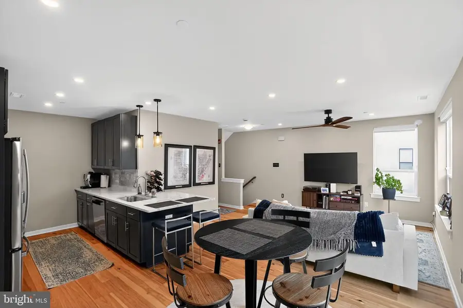 912 Riverplace Dr #m, Conshohocken, PA 19428 - Image #2