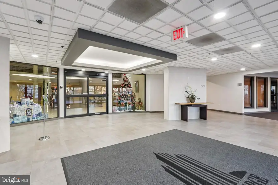 21033 Valley Forge Cir #1033, King Of Prussia, PA 19406 - Image #3