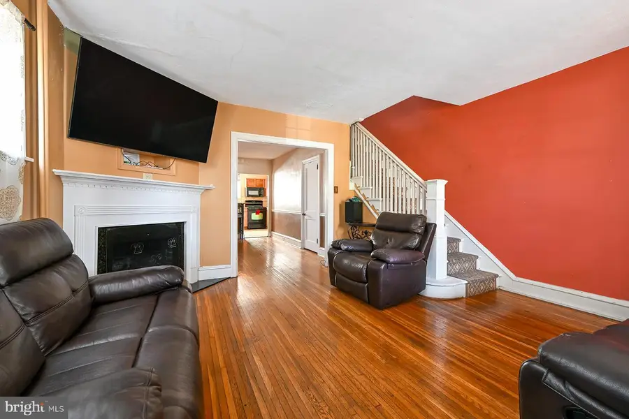 812 N Evans St, Pottstown, PA 19464 - Image #2