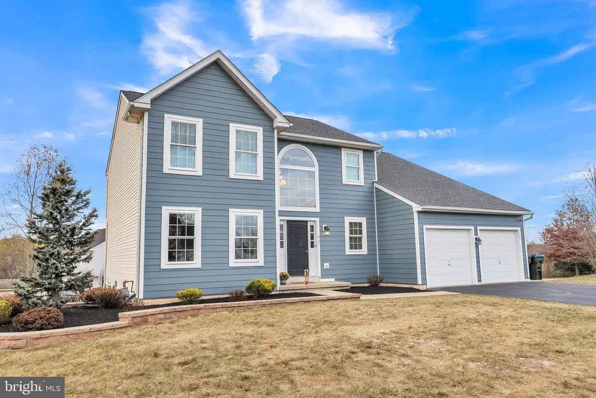 900 Ruby Cir, Gilbertsville, PA 19525 - Image #1