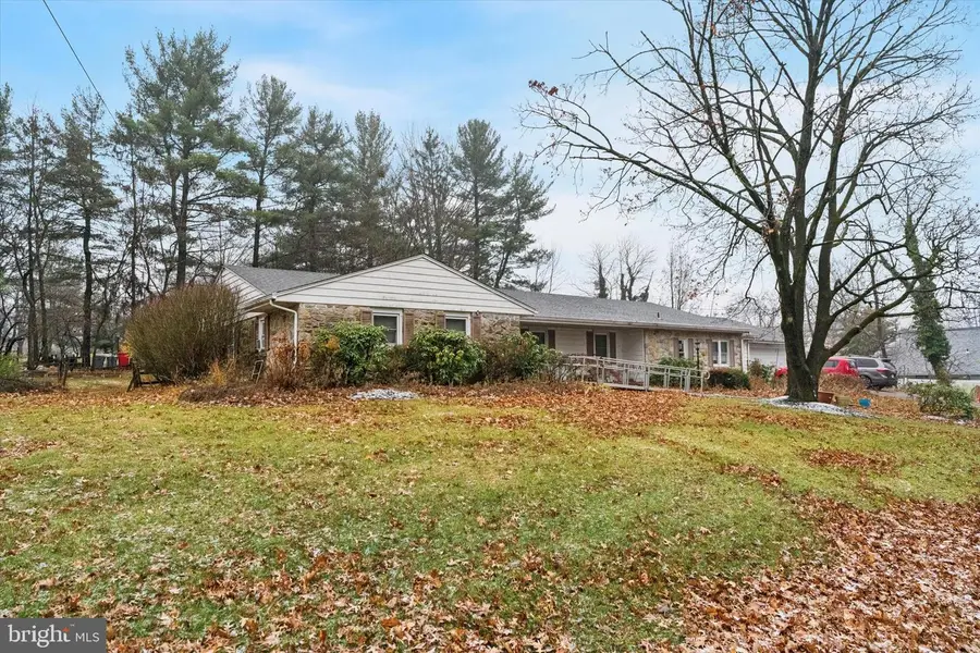828 Brookside Rd, Pottstown, PA 19464 - Image #2