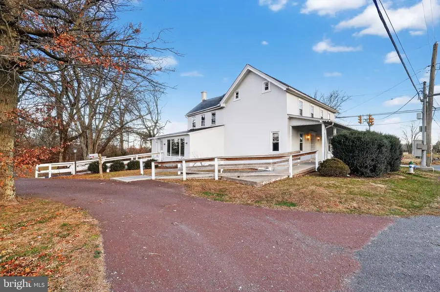 3 N County Line Rd, Telford, PA 18969 - Image #2