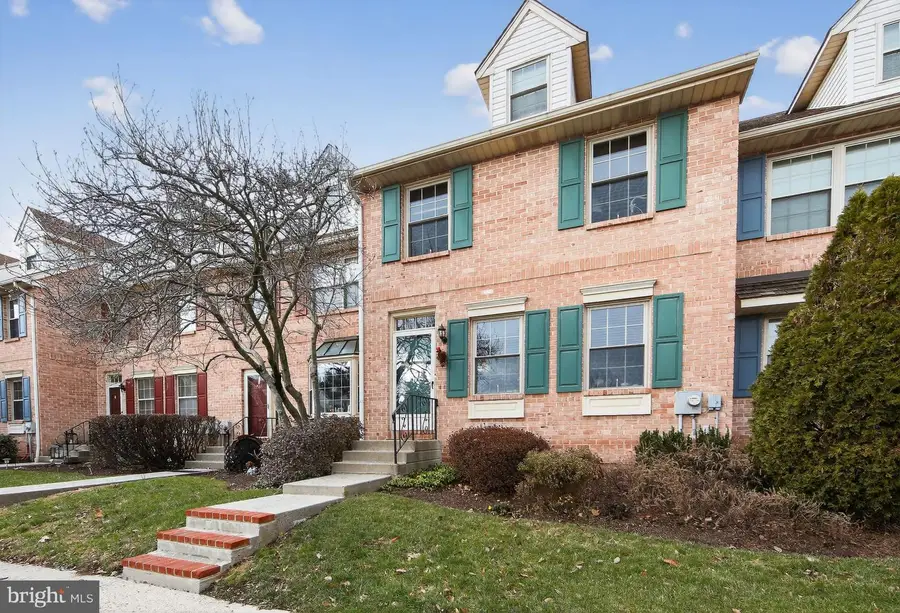 119 Susan Constant Ct #19, Norristown, PA 19401 - Image #2