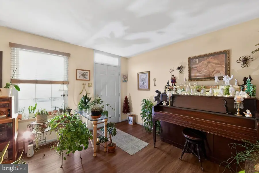 119 Susan Constant Ct #19, Norristown, PA 19401 - Image #3