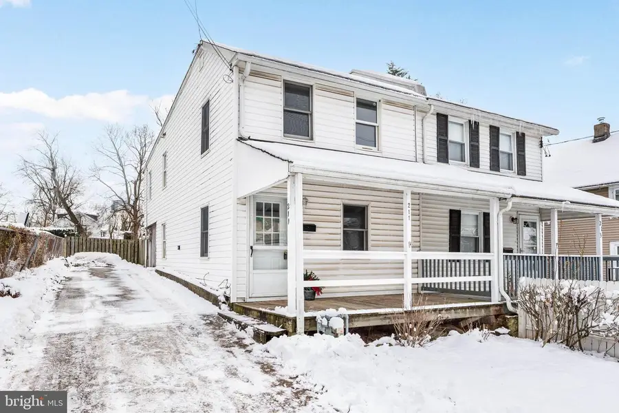 211 Greenfield Ave, Ardmore, PA 19003 - Image #3