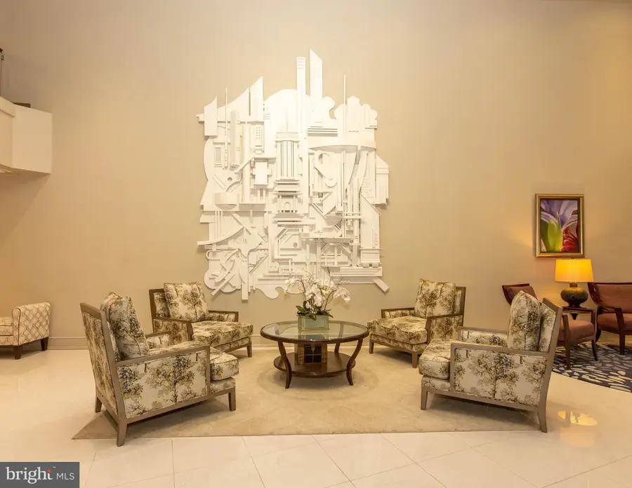 20332 Valley Forge Cir #332, King Of Prussia, PA 19406 - Image #3