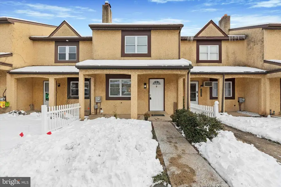 2403 Walnut Ridge Ests #, Pottstown, PA 19464 - Image #2