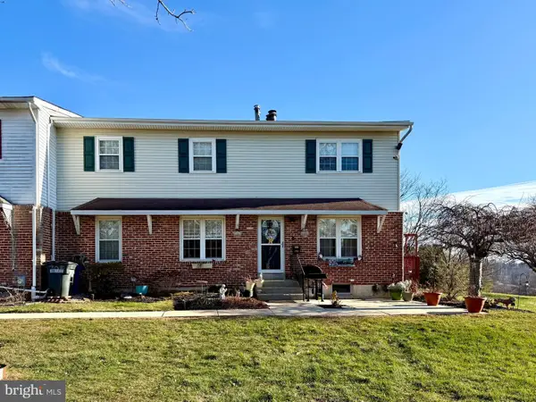 705 Whitpain Hls, BLUE BELL, PA 19422