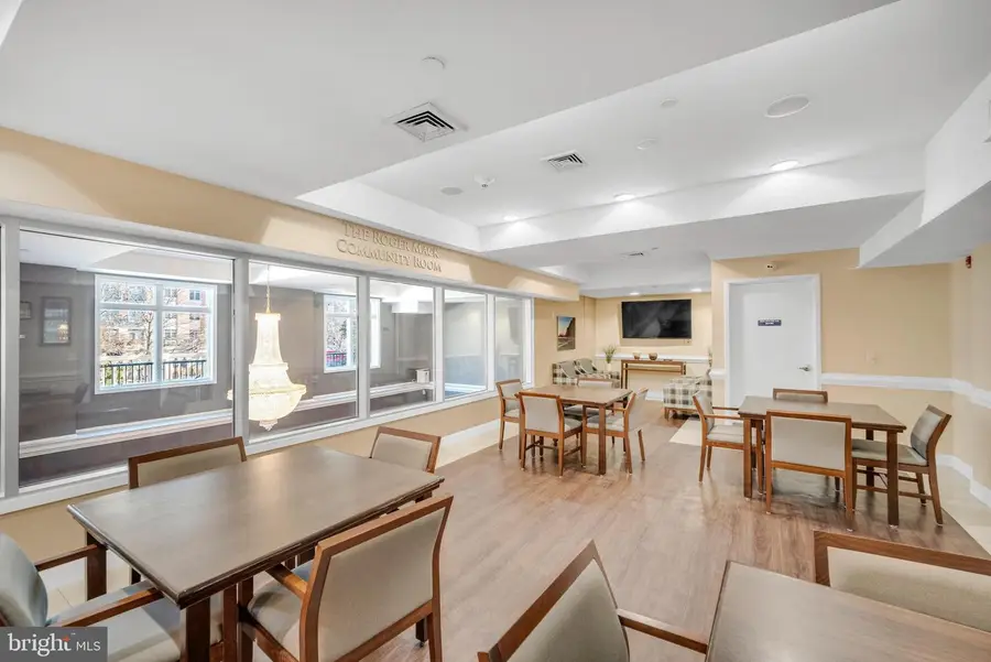 503 Carson Ter, Huntingdon Valley, PA 19006 - Image #2