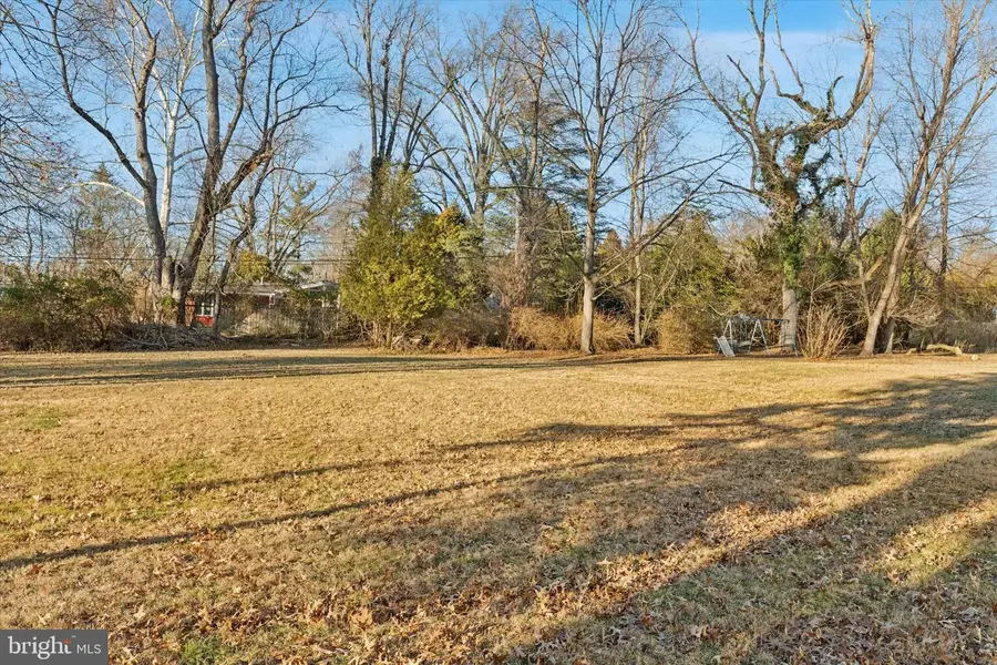 6329 E Valley Green Rd, Flourtown, PA 19031 - Image #3