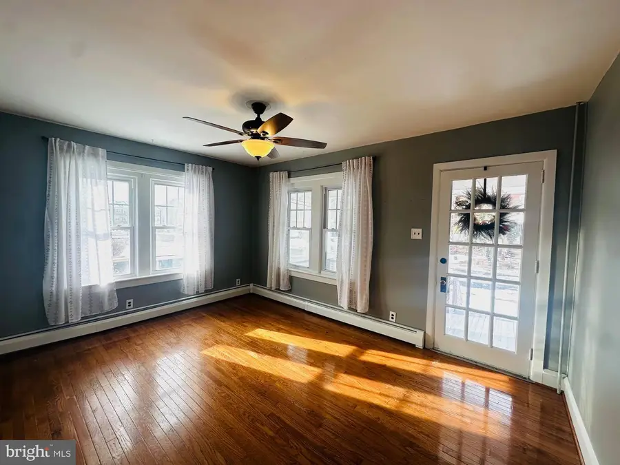 250 W Hamlin Ave, Telford, PA 18969 - Image #2