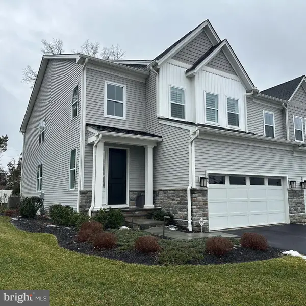 658 Levering St, BLUE BELL, PA 19422