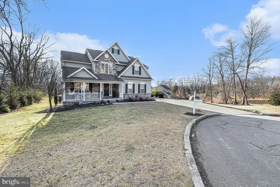 2105 Devon Ln, Pennsburg, PA 18073 - Image #3