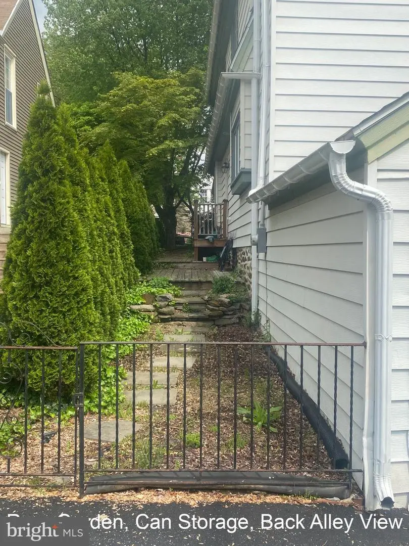 1404 Greywall Ln, Wynnewood, PA 19096 - Image #2