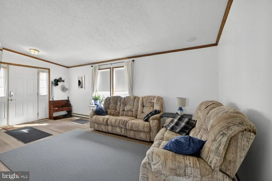 14 Holiday Ave, Hatfield, PA 19440 - Image #3