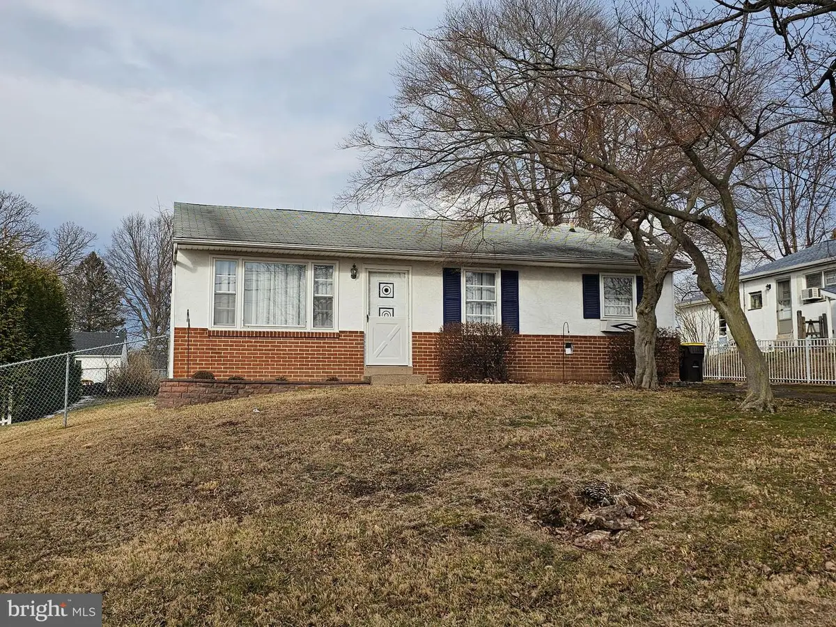 312 Laurel Ave, Horsham, PA 19044 - Image #1