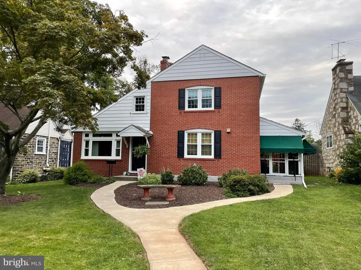 114 Elm Dr, Lansdale, PA 19446 - Image #1