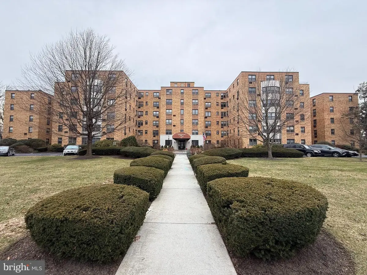 346 E Lancaster Ave #309, Wynnewood, PA 19096 - Image #1