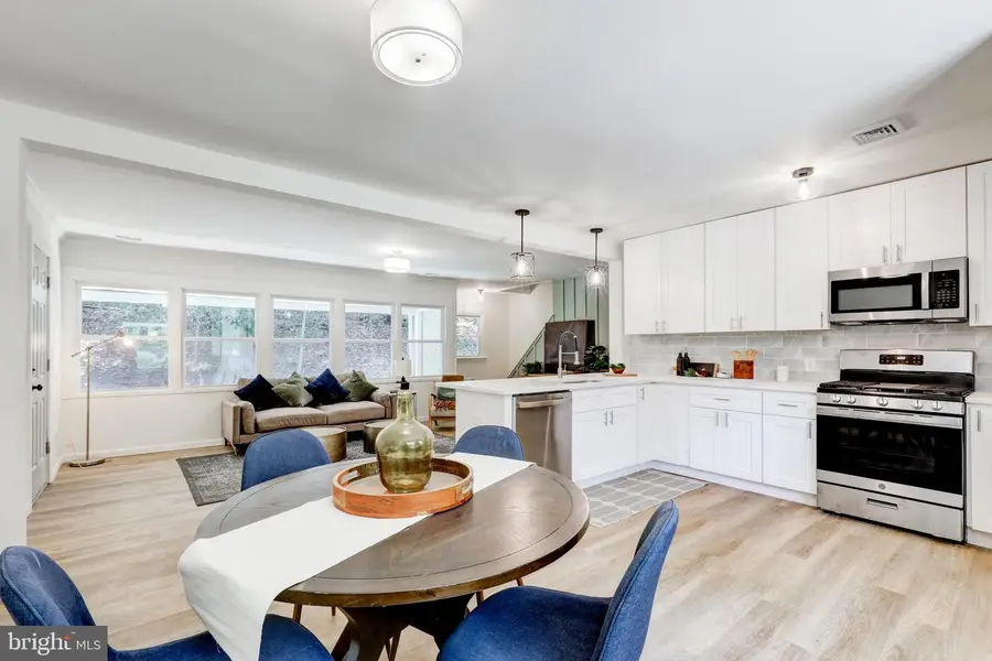 8407 Hull Dr, Glenside, PA 19038 - #3