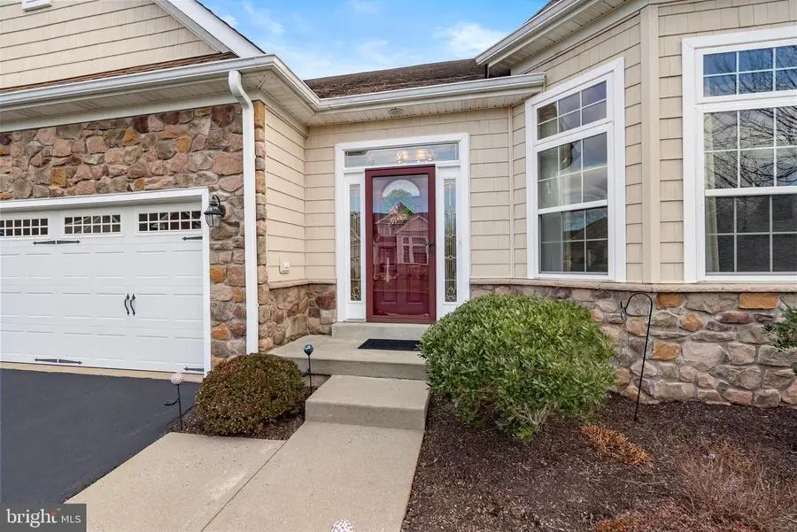 2240 Wentz Ln, Schwenksville, PA 19473 - #3