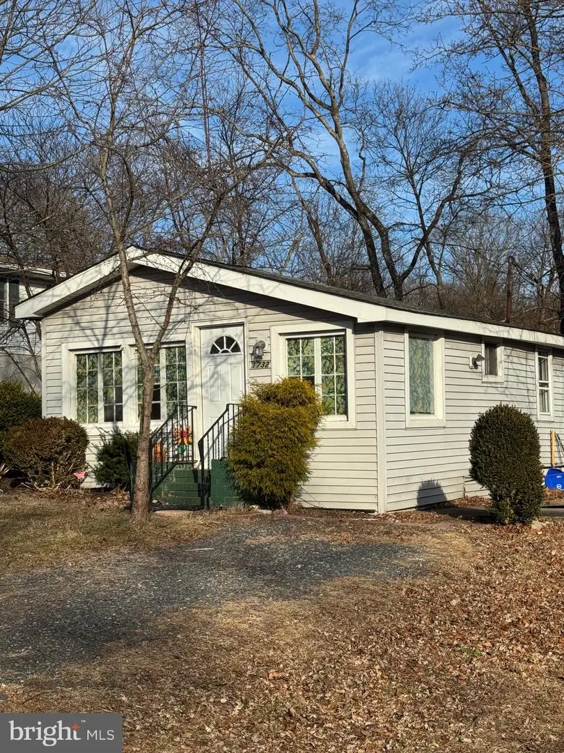 1732 Baghurst Aly, Upper Salford Township, PA 18957 - #3