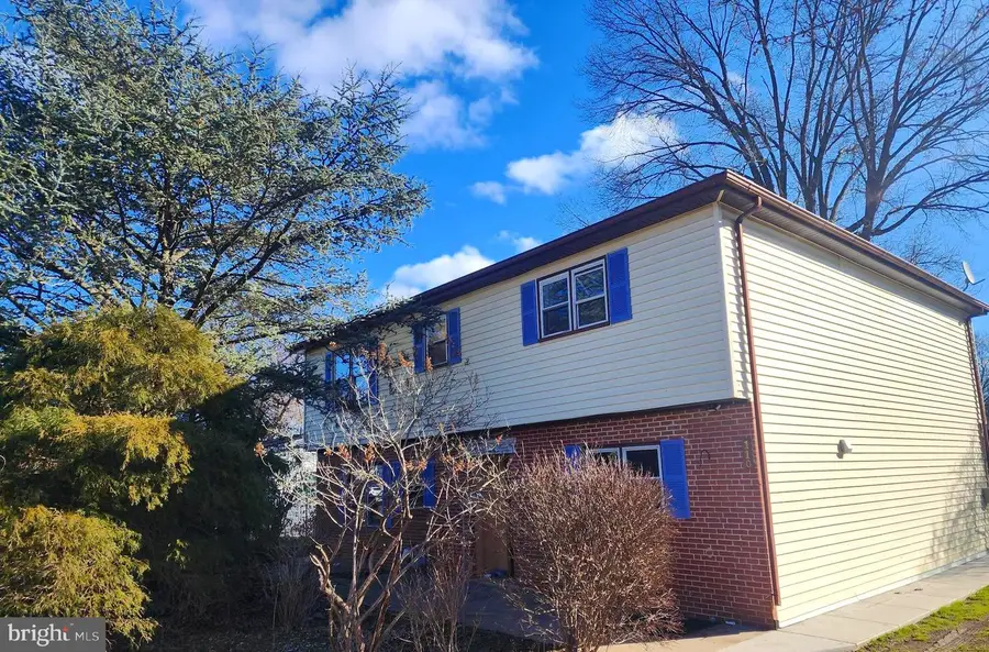 110 Colonial, Norristown, PA 19403 - Image #2